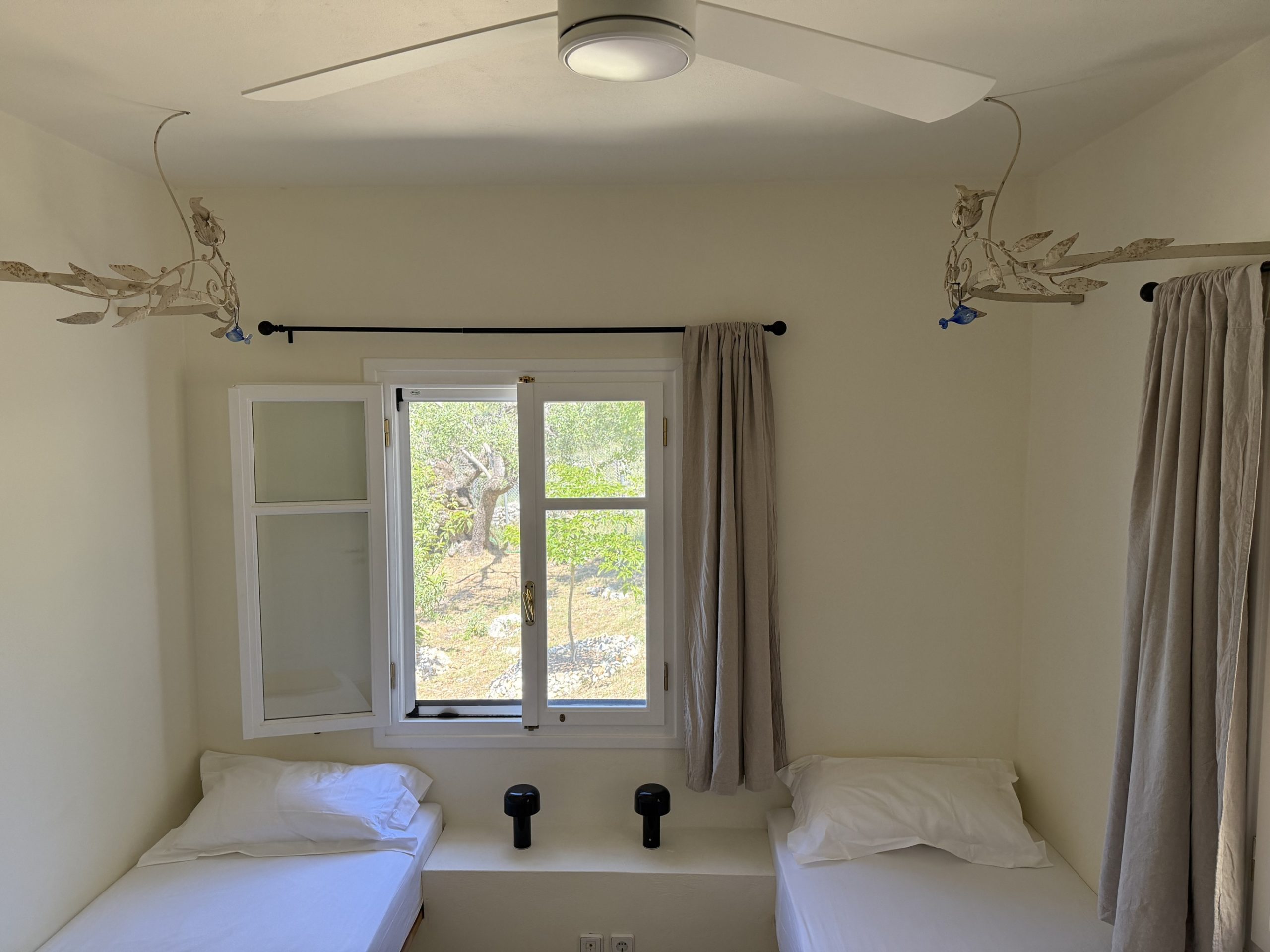 Twin bedroom of house for sale in Ithaca Greece, Stavros