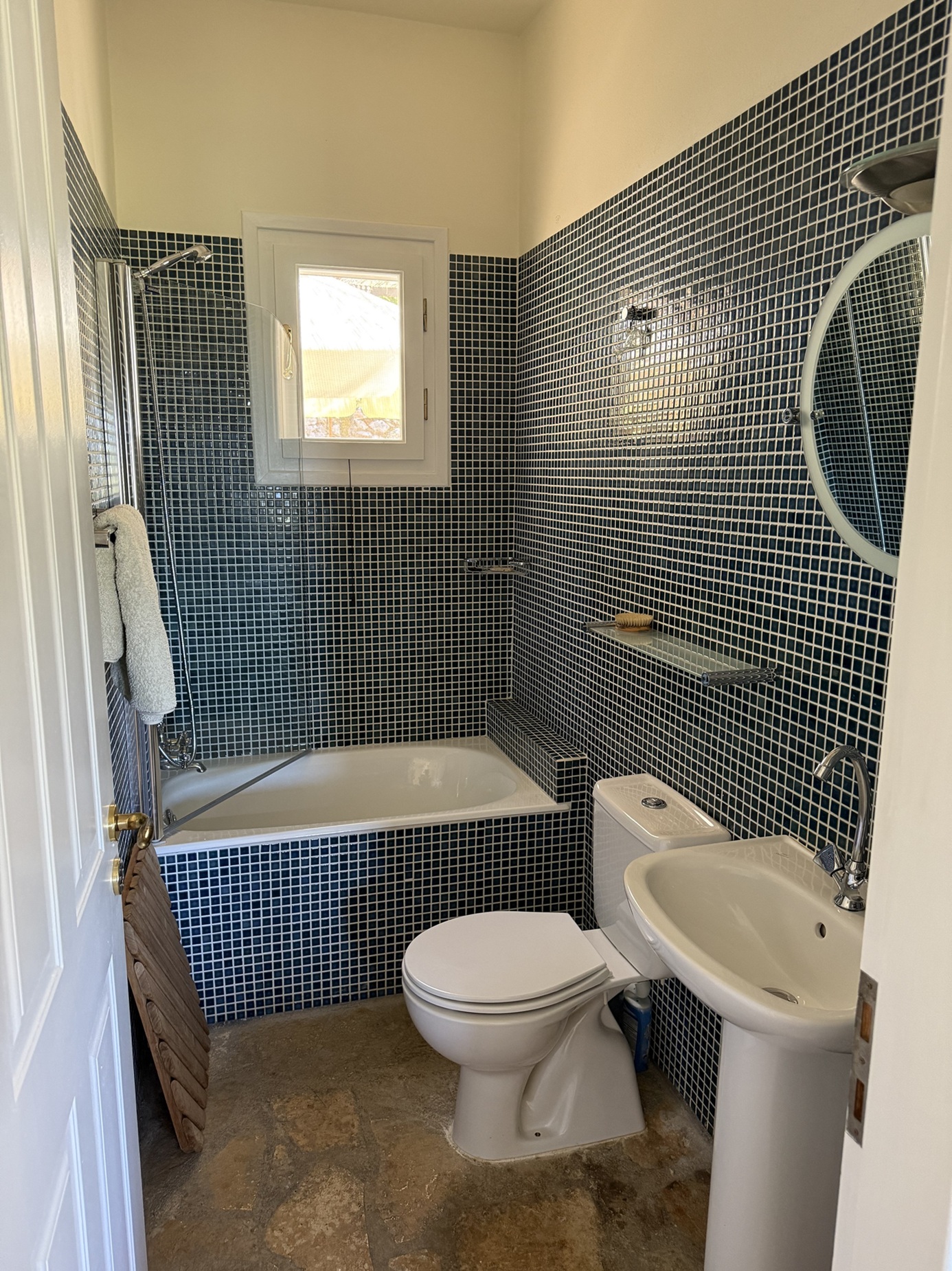 Bathroom of house for sale in Ithaca Greece, Stavros