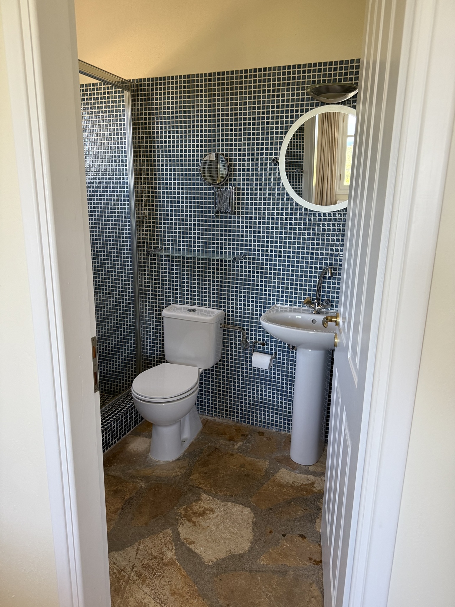 Bathroom of house for sale in Ithaca Greece, Stavros