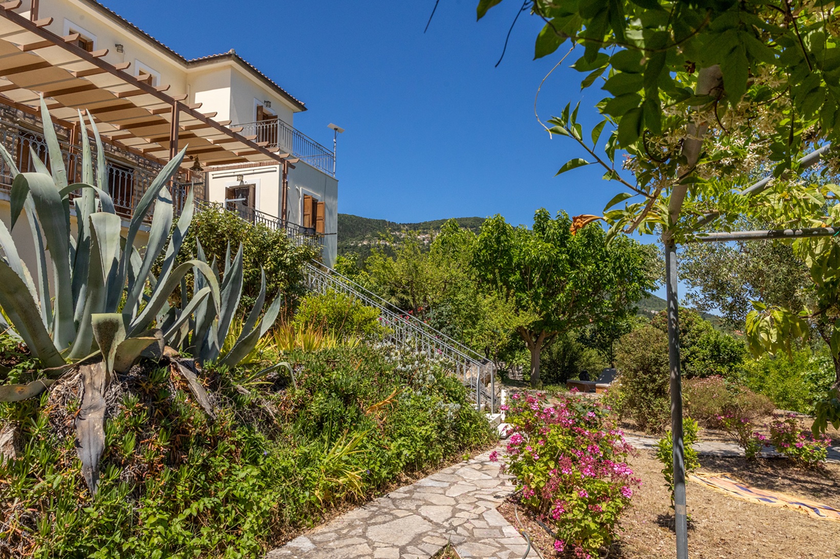 External areas of house for rent in Ithaca Greece, Pilikata