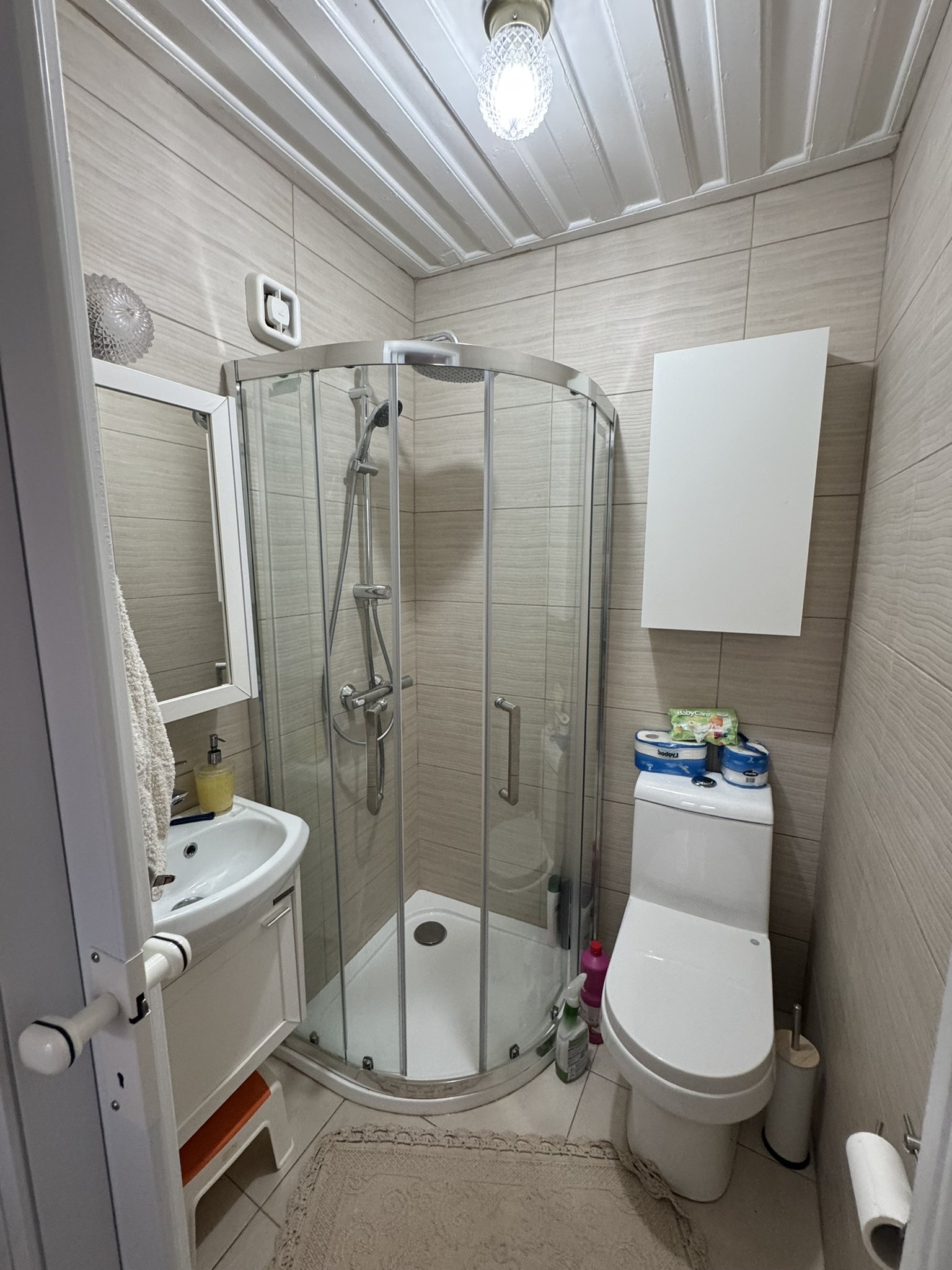 Bathroom of house for sale in Ithaca Greece, Vathi