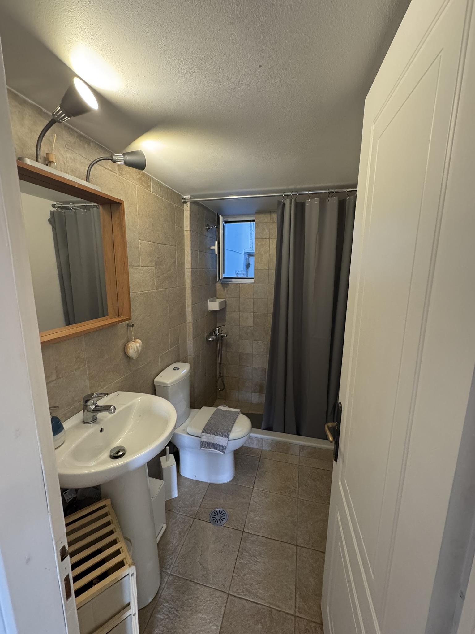 Bathroom of downstairs apartment of house for sale in Ithaca Greece, Vathi