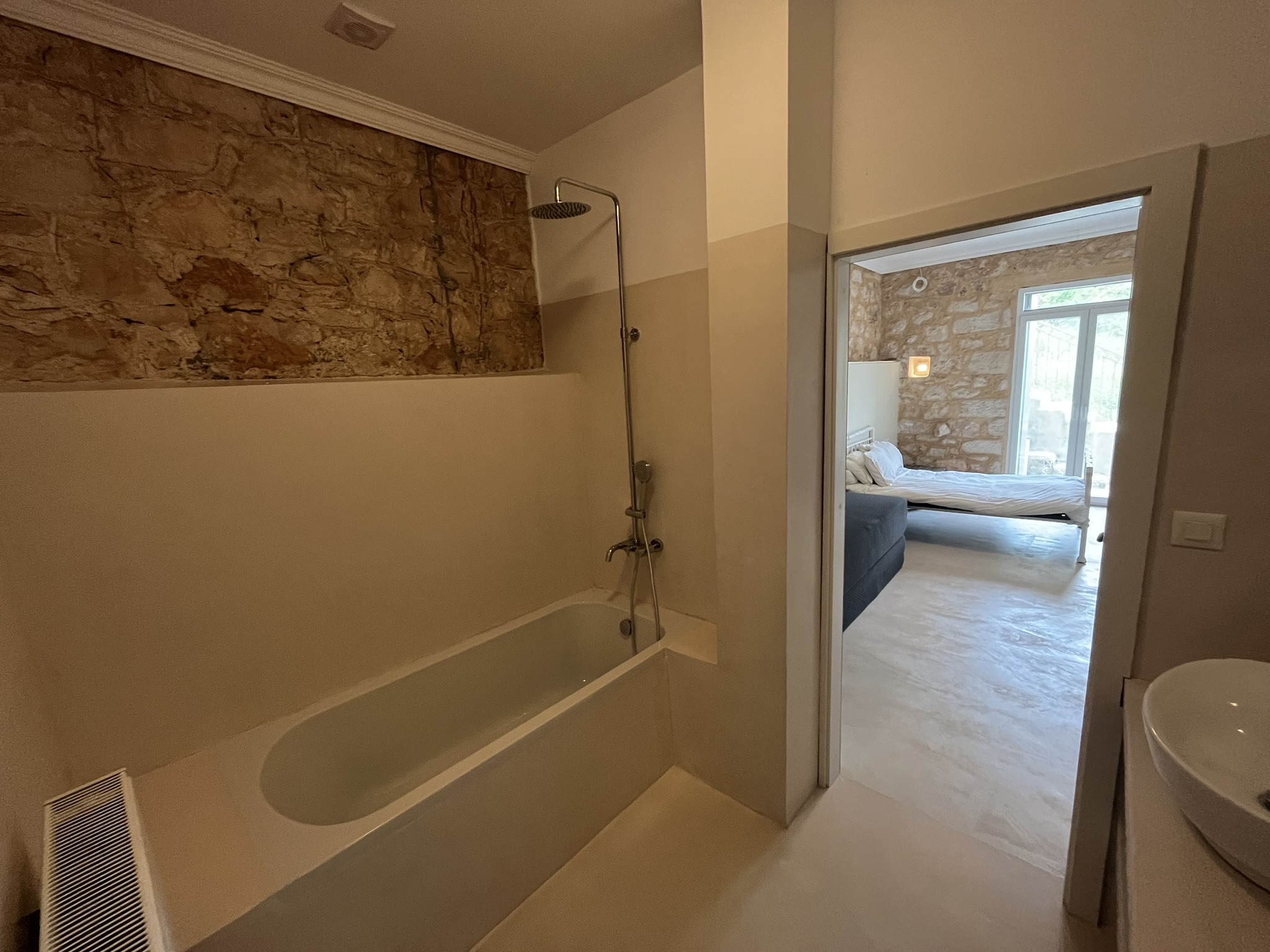 Ground floor en-suite bathroom of house for sale in Ithaca Greece, Anoghi