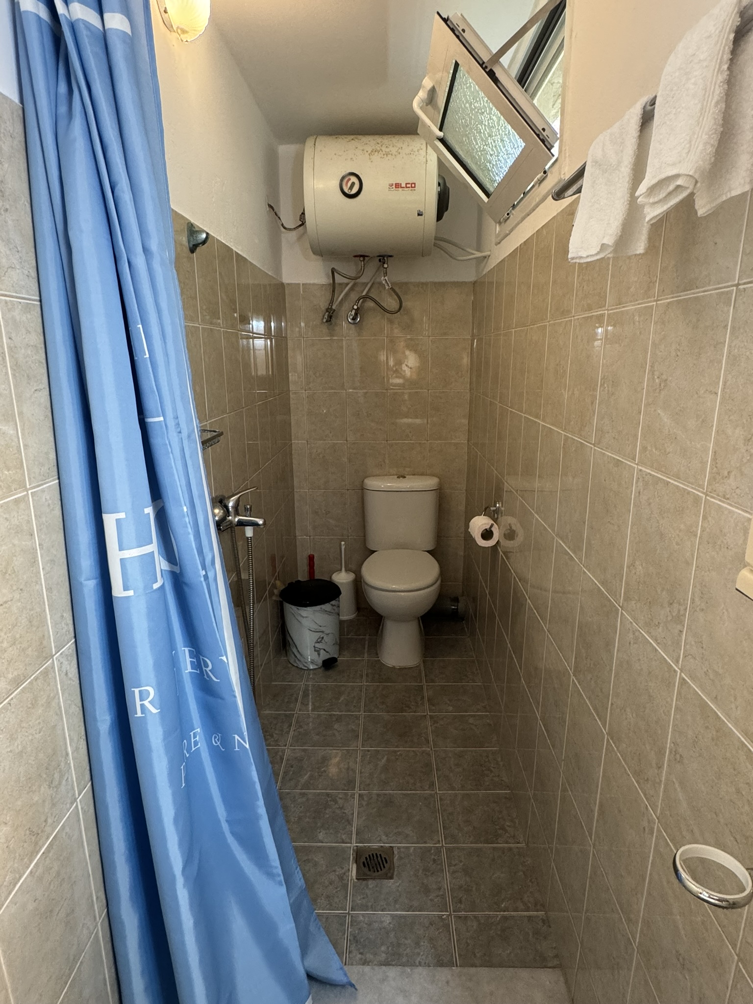 Bathroom of house for sale in Ithaca Greece Frikes