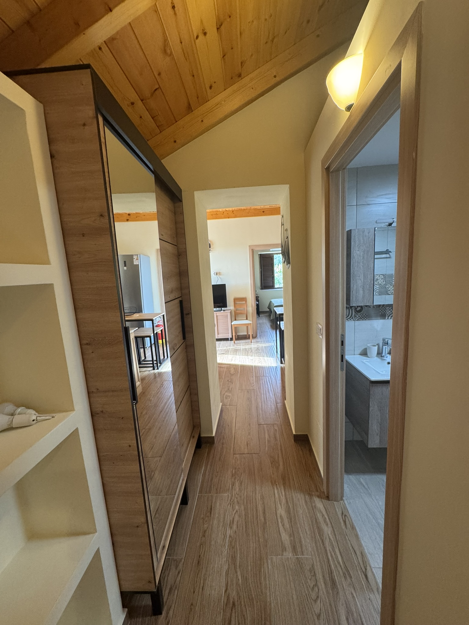 Passageway of house for rent in Ithaca Greece, Anoghi