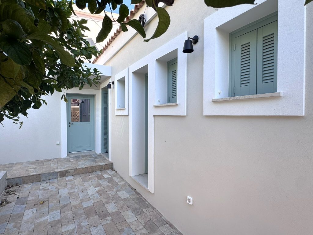 Backyard of house renovated with project management in Ithaca Greece Vathi