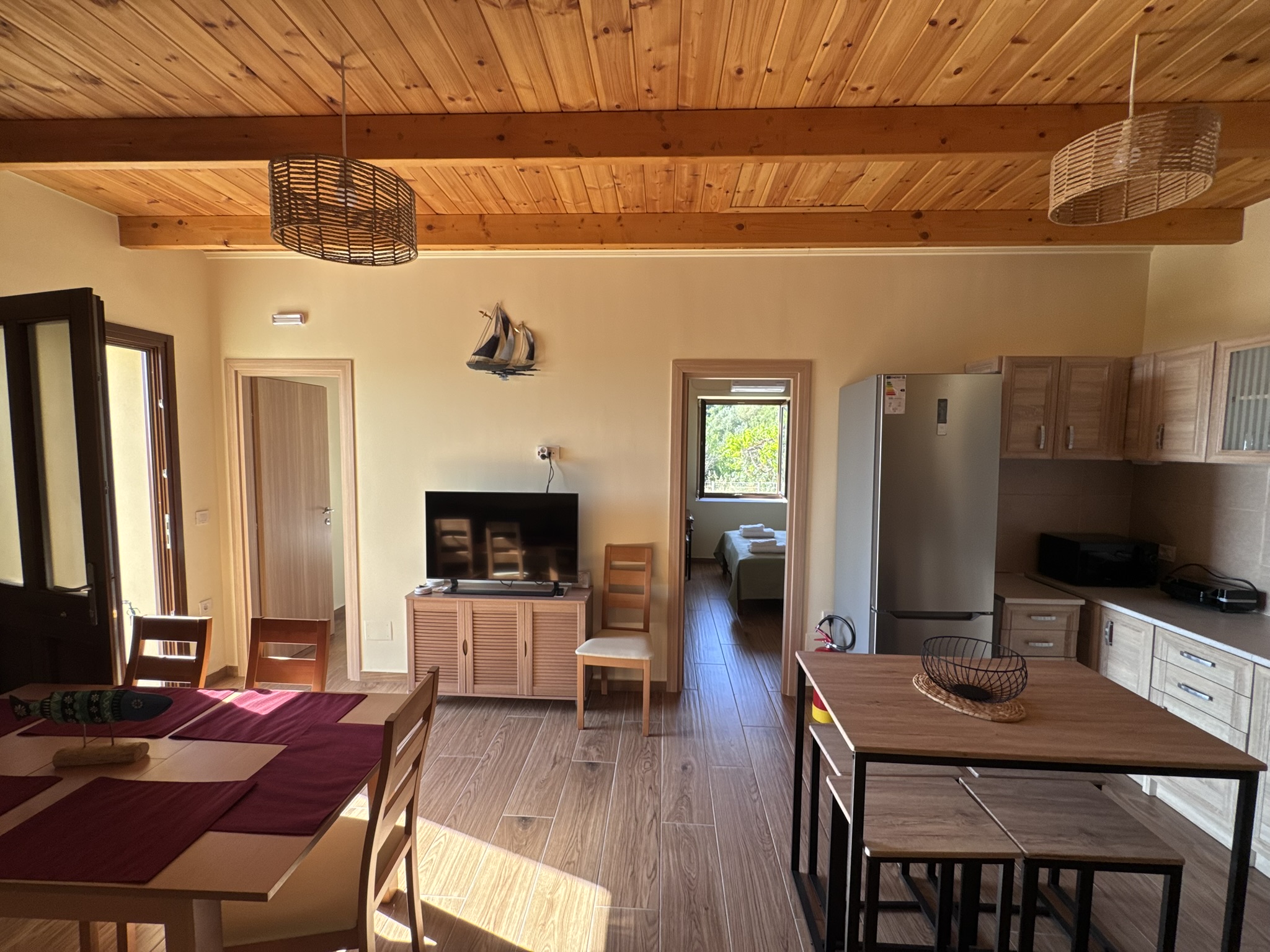Dining and kitchen area of house for rent in Ithaca Greece, Anoghi