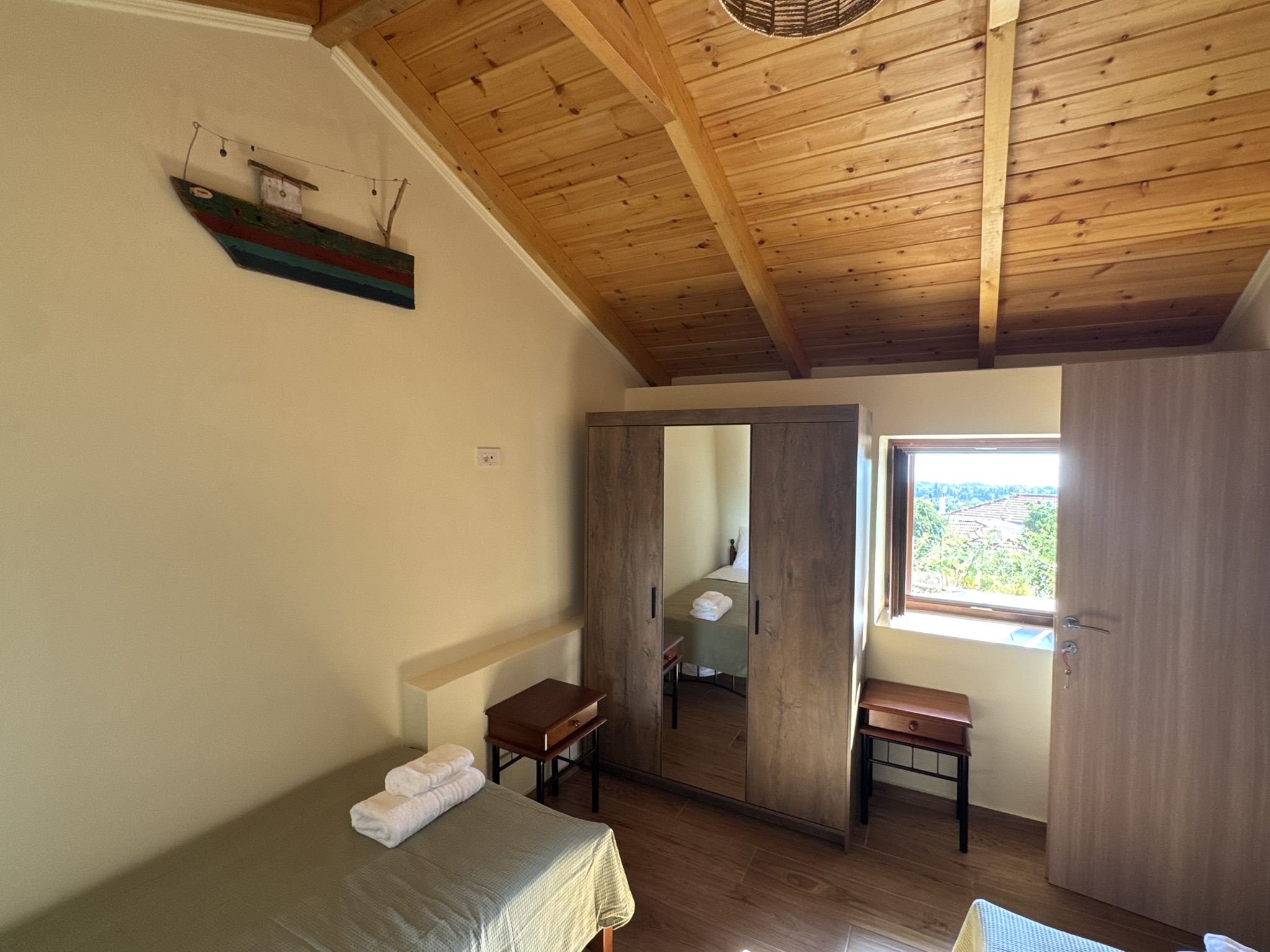 Twin bedroom of house for rent in Ithaca Greece, Anoghi